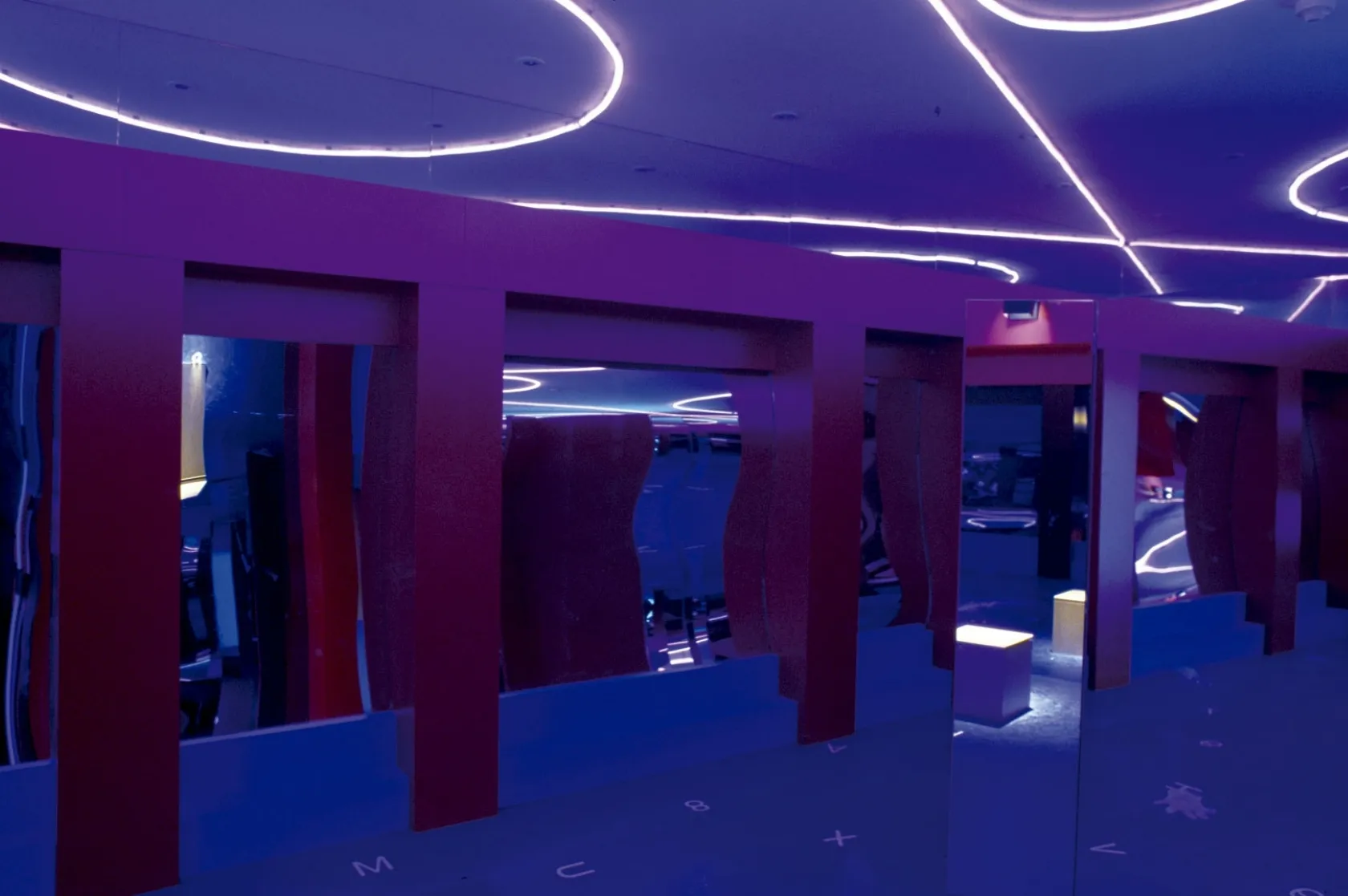 Atracció Miramiralls al Tibidabo. Varis Arquitectes