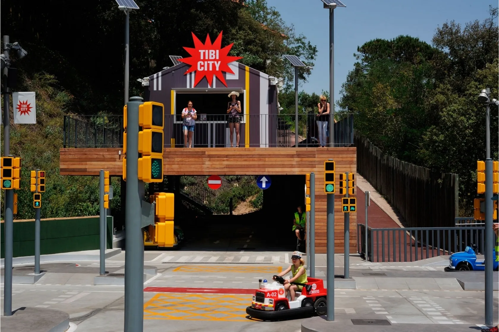 Atracció "TibiCity" al Tibidabo. Varis Arquitectes