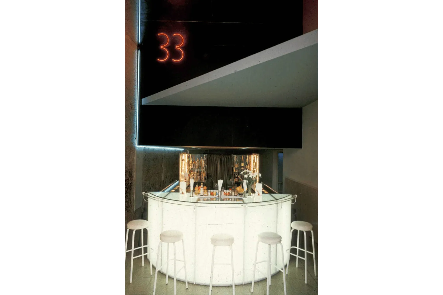 Bar 33 Varis Arquitectes