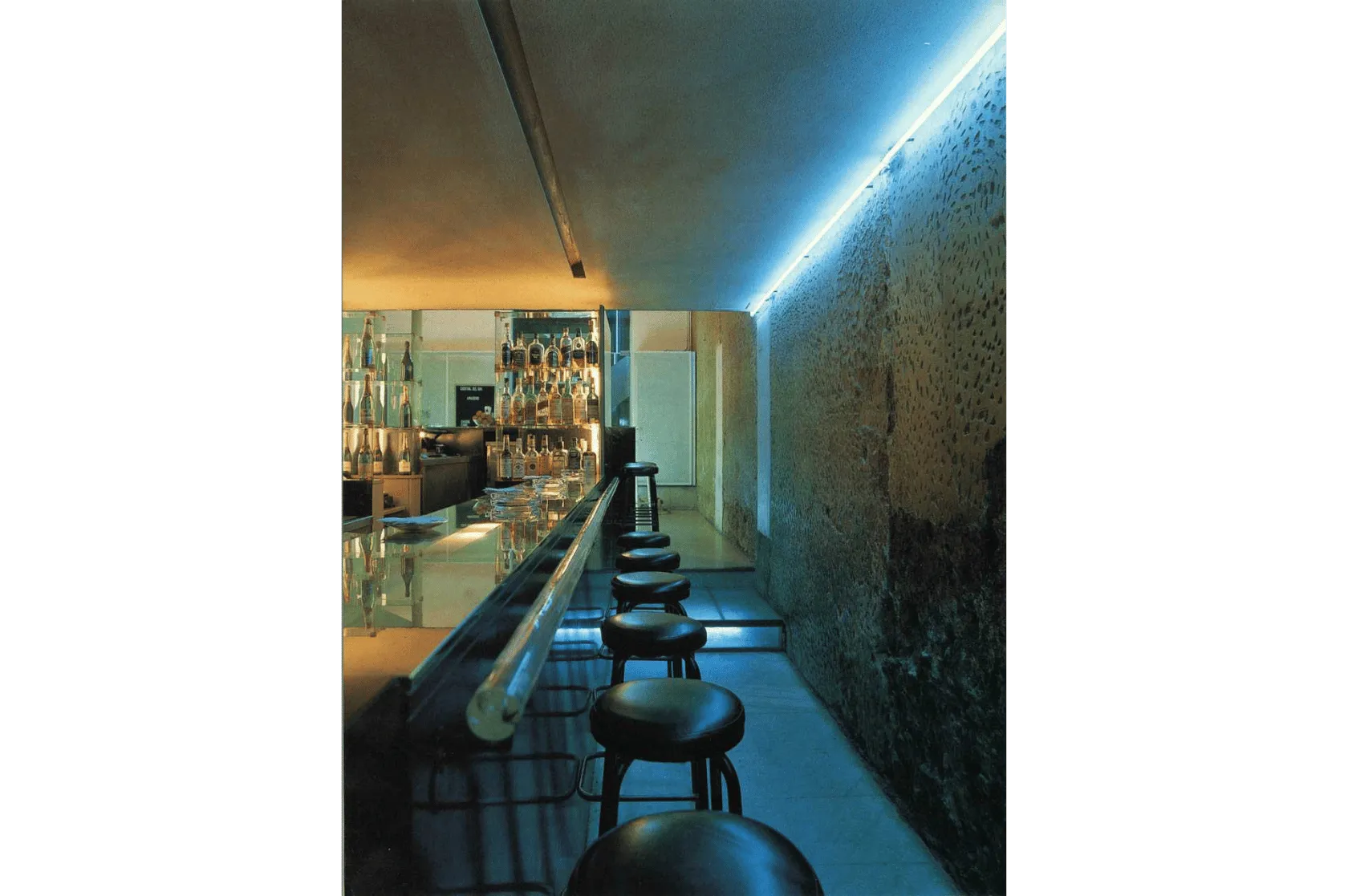 Bar 33 Varis Arquitectes