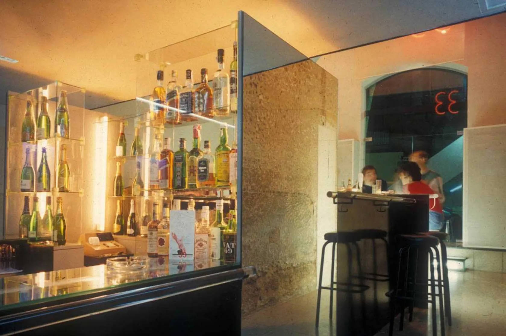 Bar 33 Varis Arquitectes