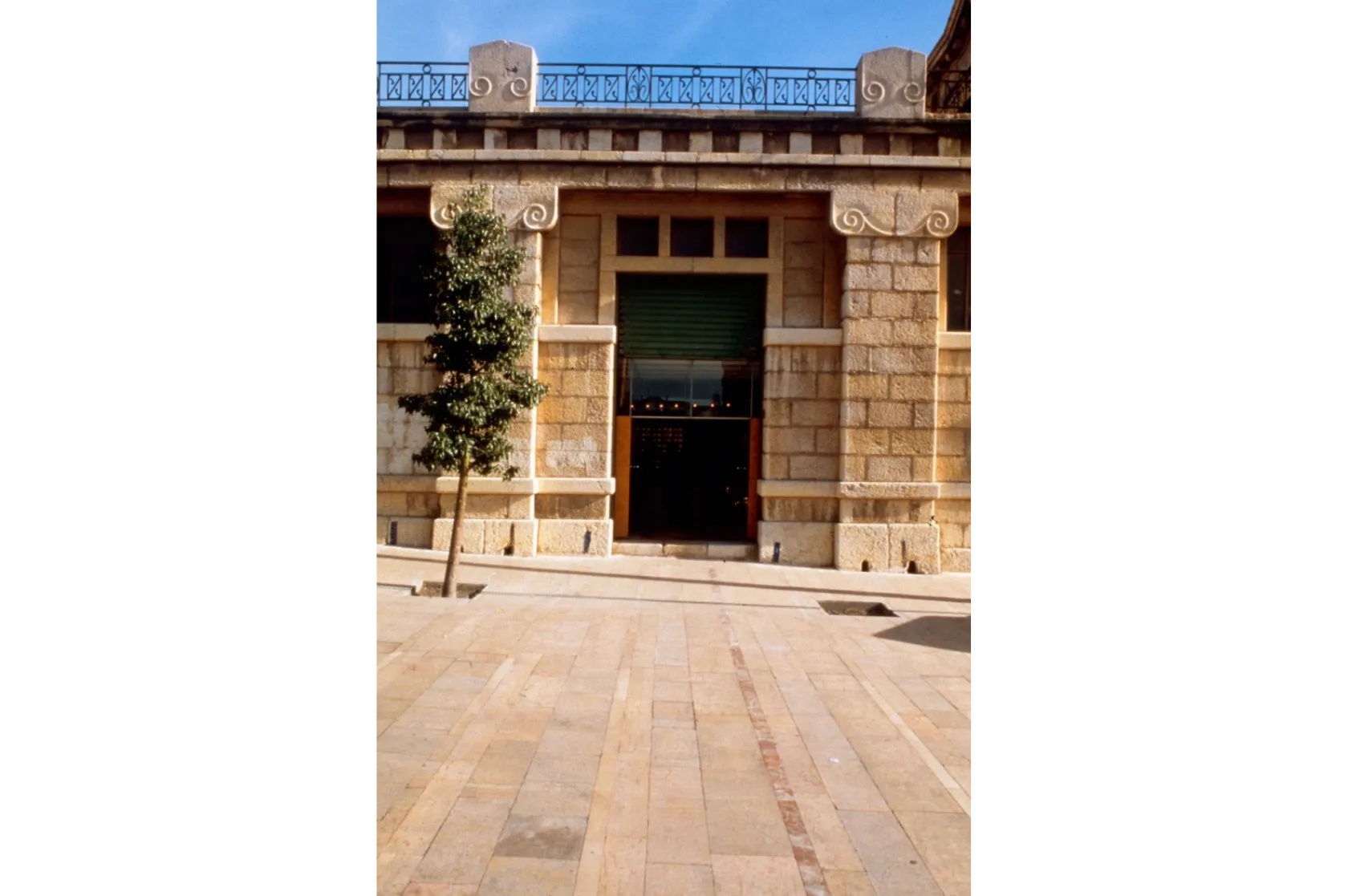 Botiga d'olis Gasull. Varis Arquitectes