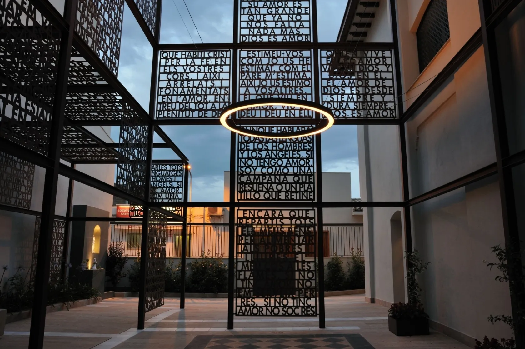 Casa Asil d'Aitona de les Germanetes dels Ancians Desemparats. Varis Arquitectes