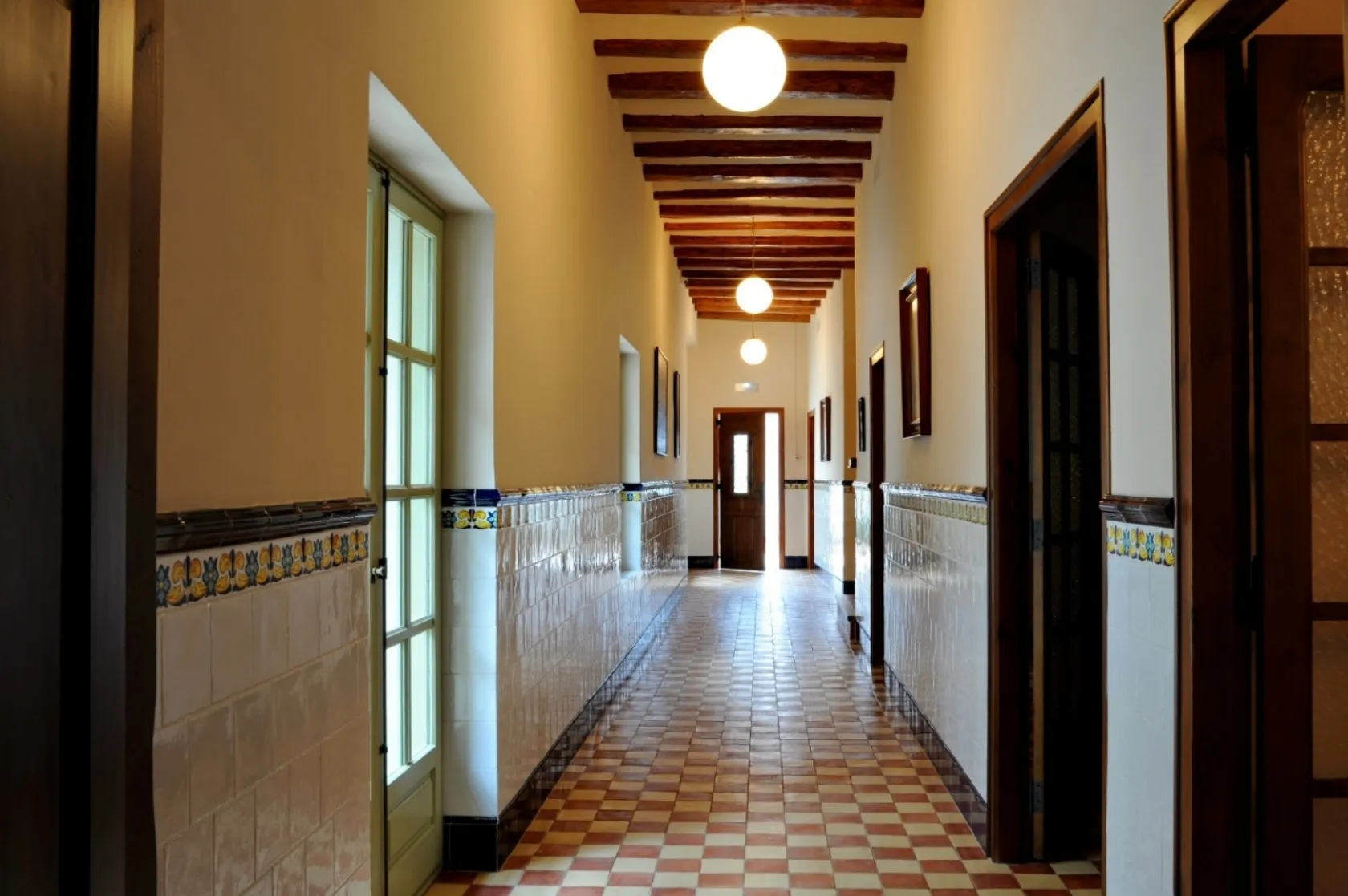 Casa Asil d'Aitona de les Germanetes dels Ancians Desemparats. Varis Arquitectes