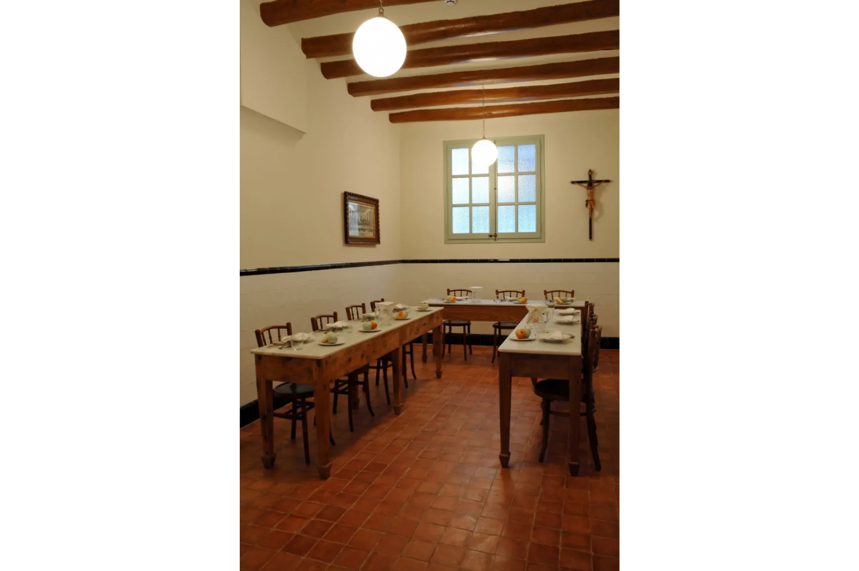 Casa Asil d'Aitona de les Germanetes dels Ancians Desemparats. Varis Arquitectes