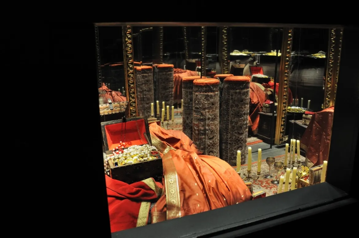 Castell dels Contes Varis Arquitectes