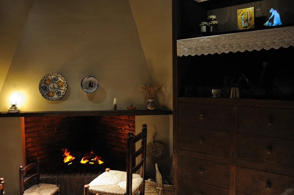 Castell dels Contes Varis Arquitectes