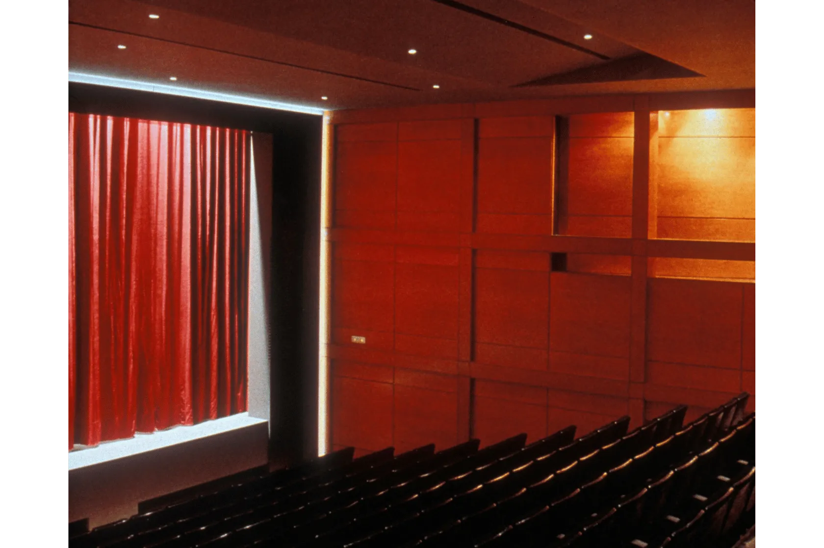 Complex Teatral Adrià Gual Varis Arquitectes