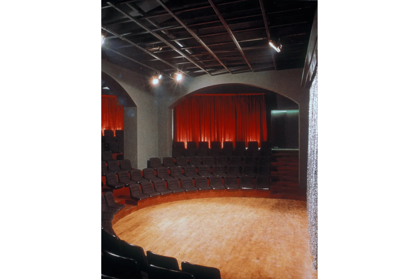 Complex Teatral Adrià Gual Varis Arquitectes