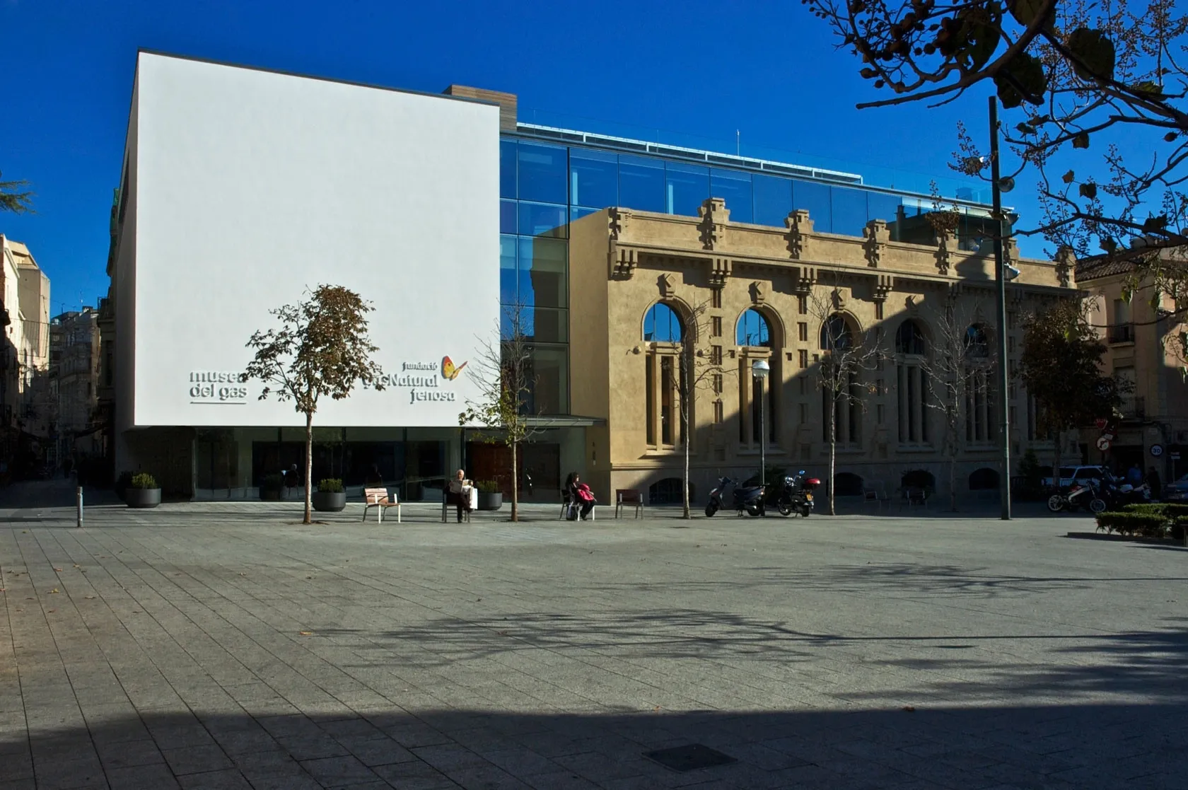 Edifici Museu del Gas Varis Arquitectes