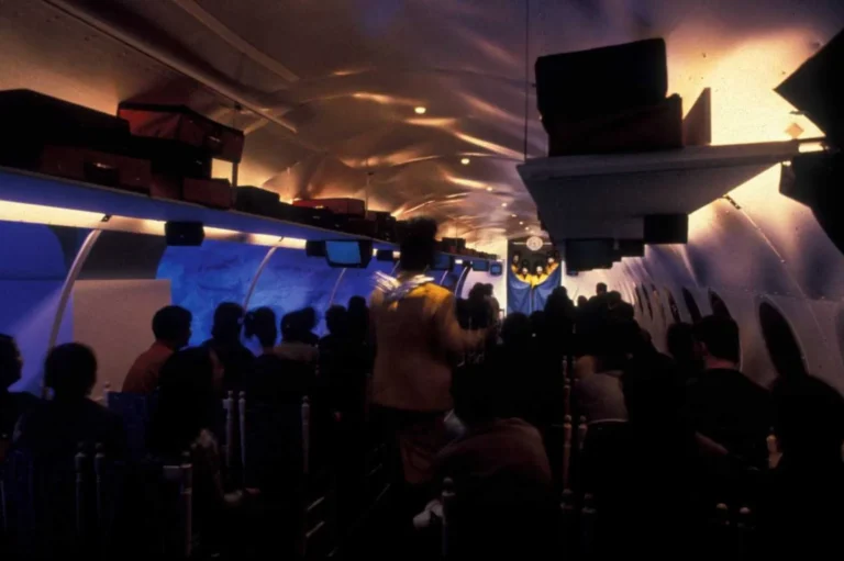 Equipatge per al 2000: Més Depressa, Més Depressa