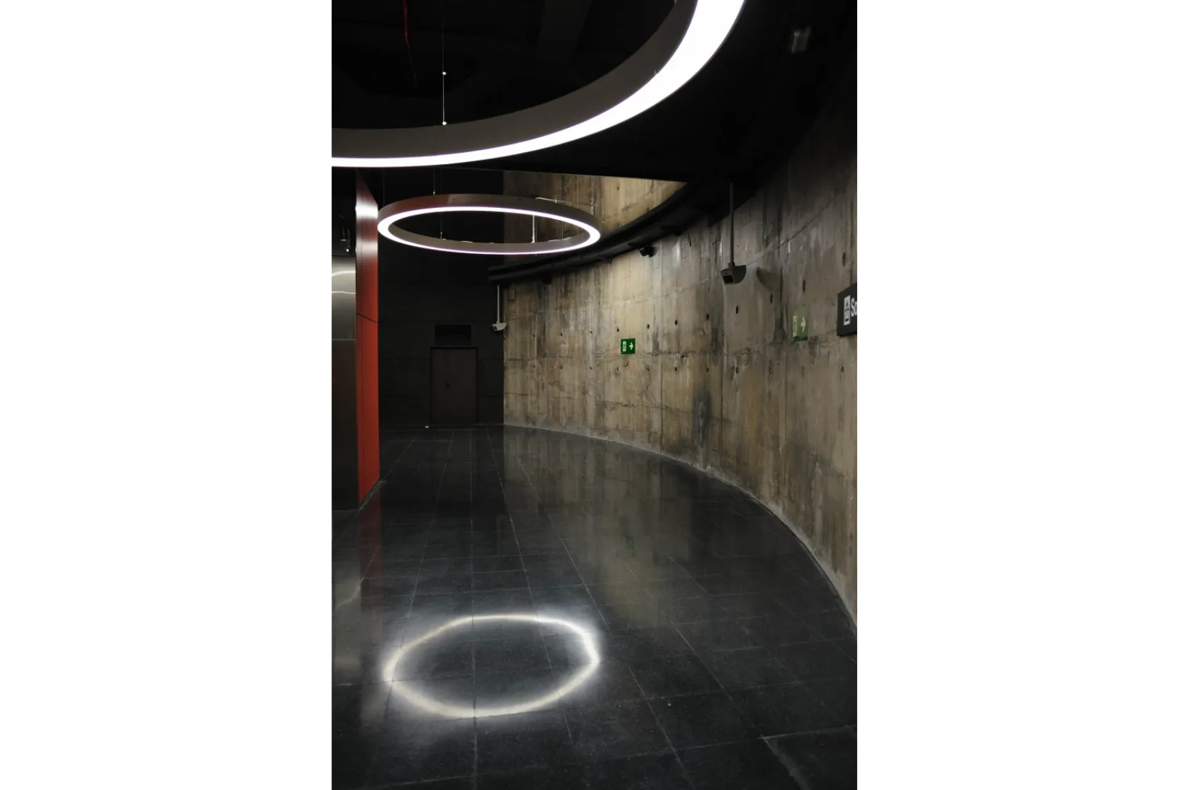 Estació de Metro Foneria L10 sud. Varis Arquitectes