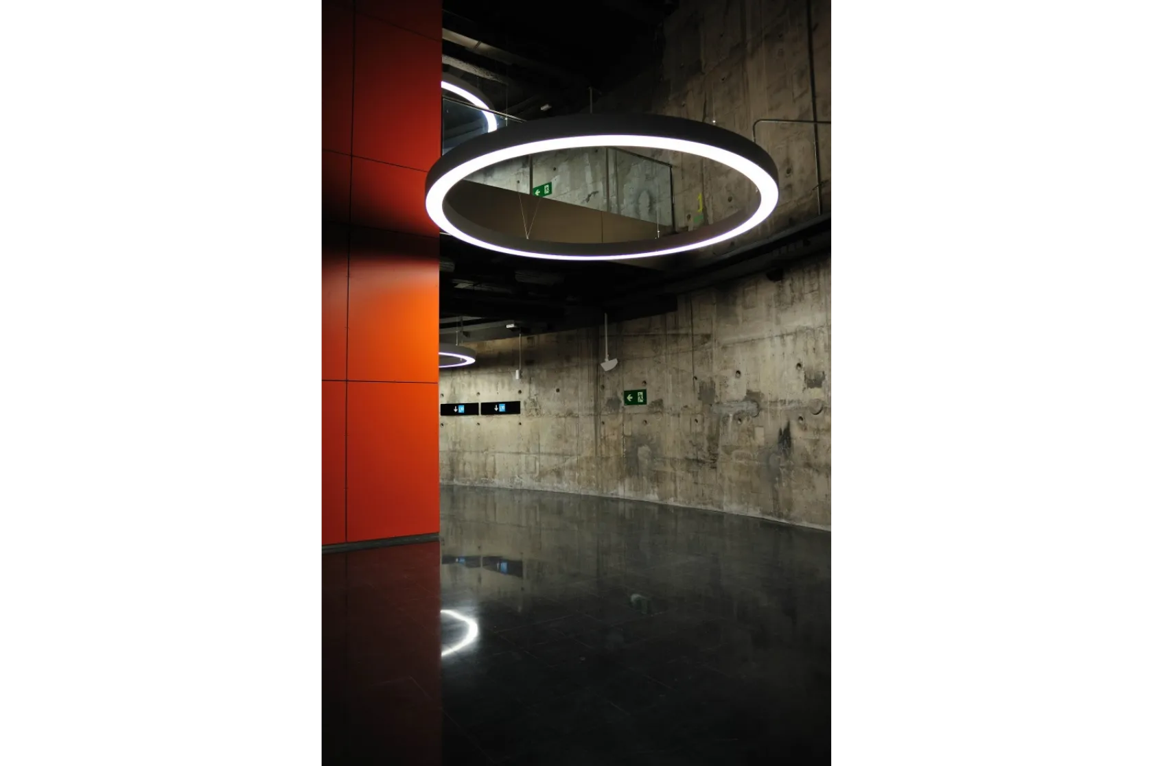 Estació de Metro Foneria L10 sud. Varis Arquitectes