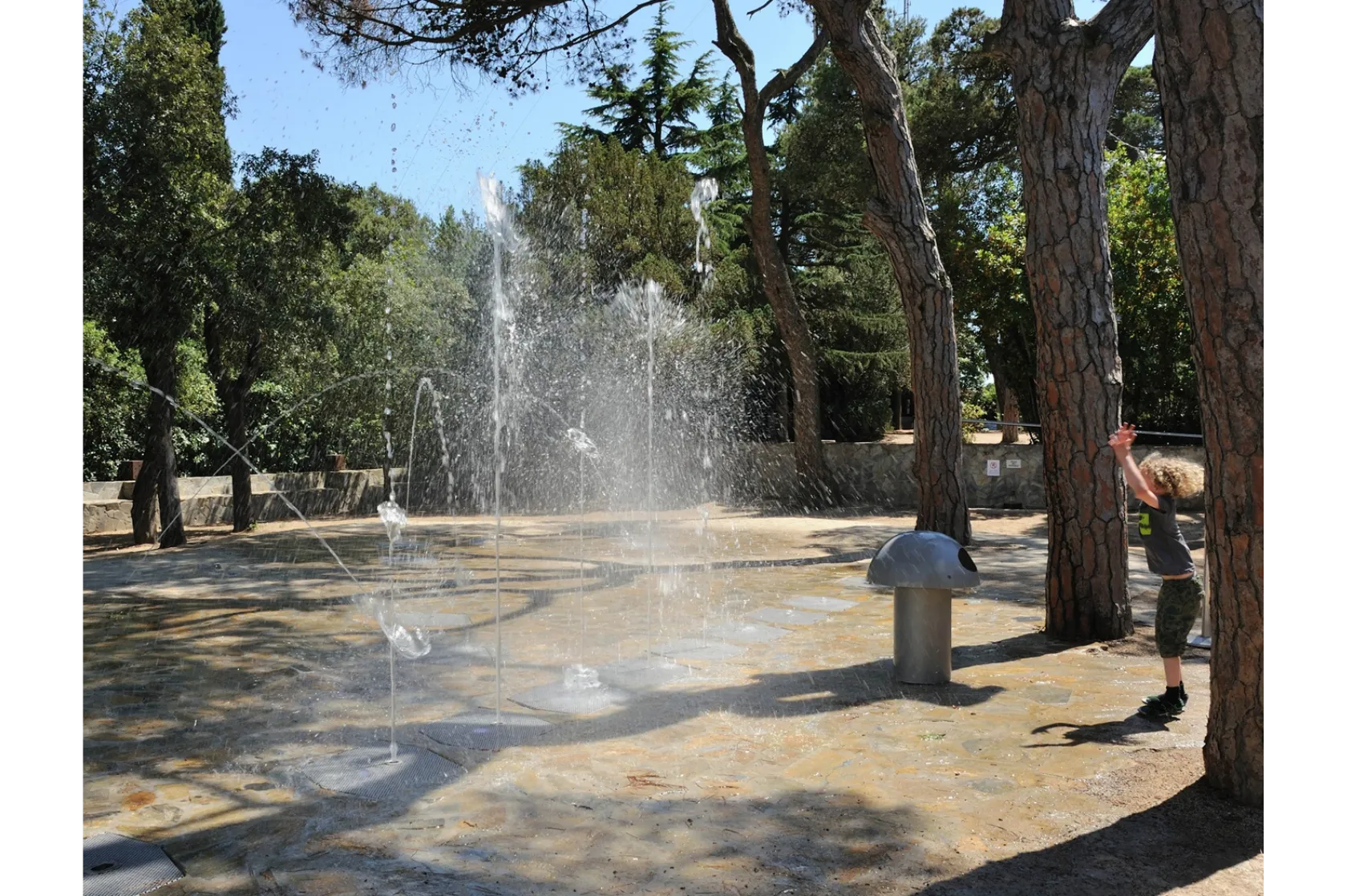 Fonts interactives al Tibidabo. Varis Arquitectes.