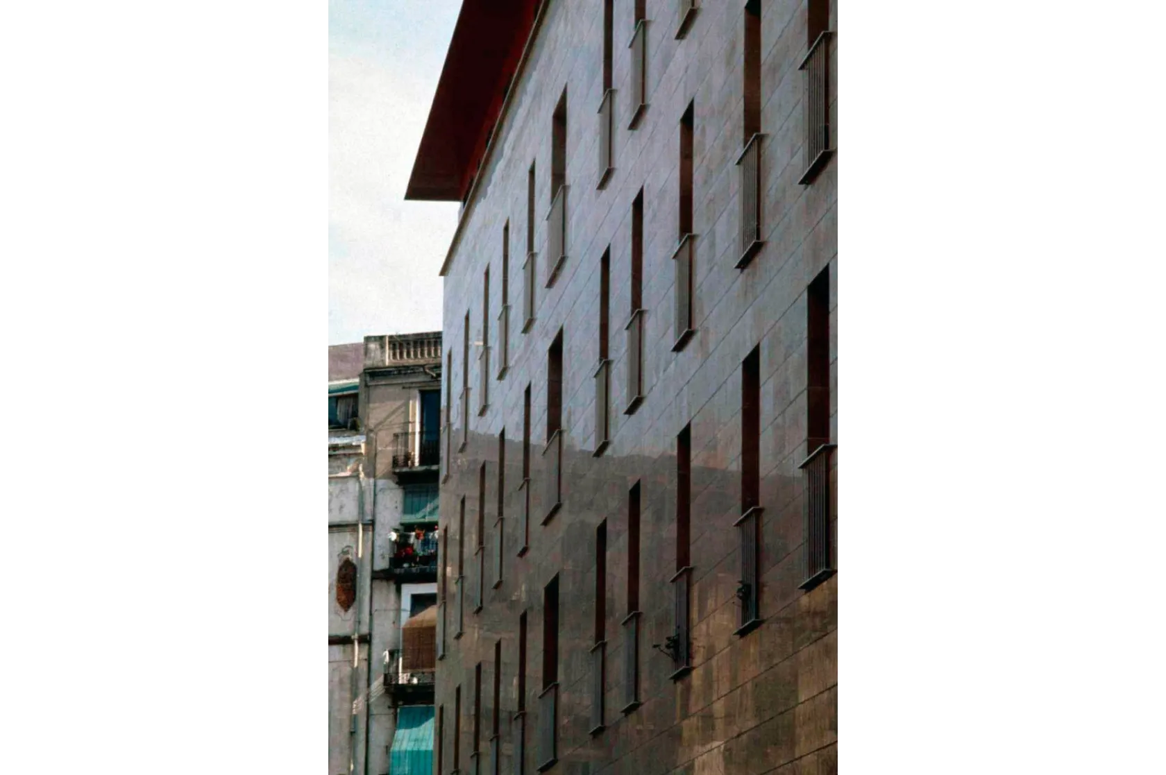 Habitatges Pedró. Varis Arquitectes