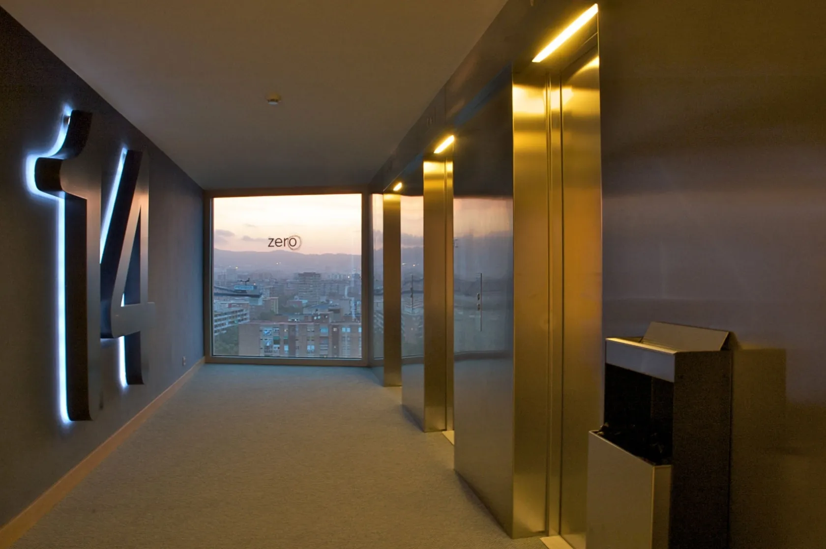 Hotel Diagonal Zero. Varis Arquitectes