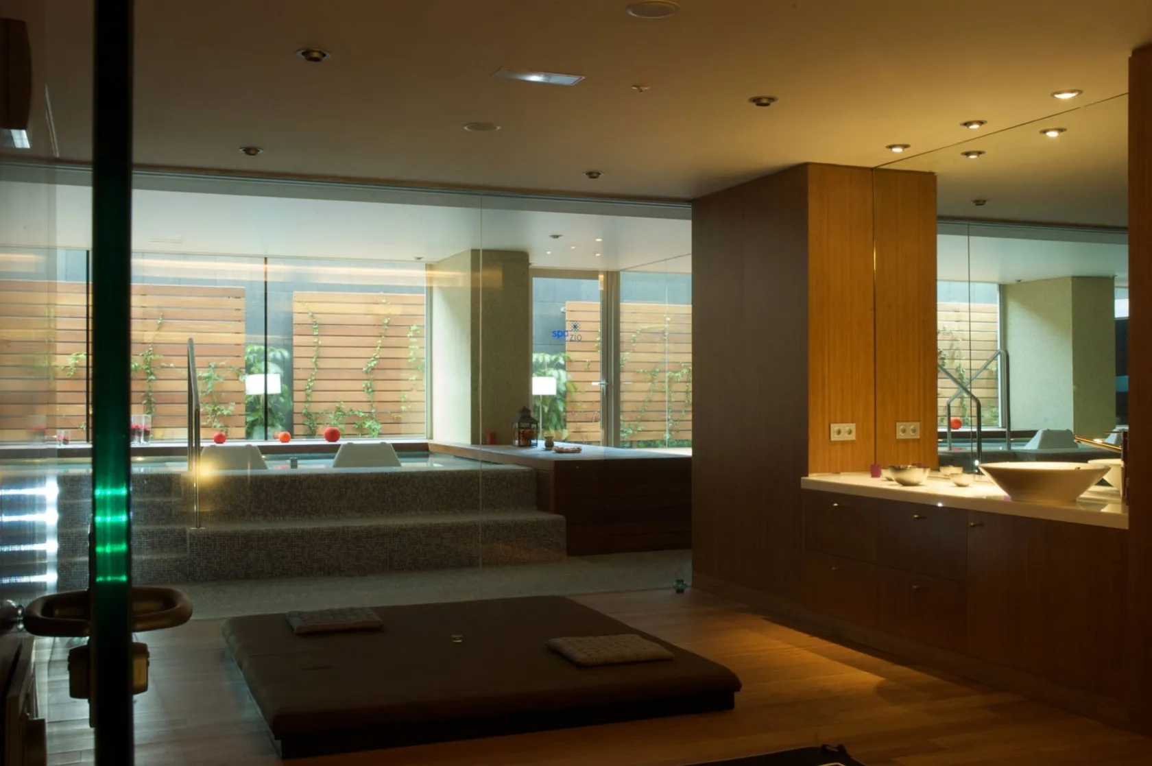 Hotel Diagonal Zero. Varis Arquitectes