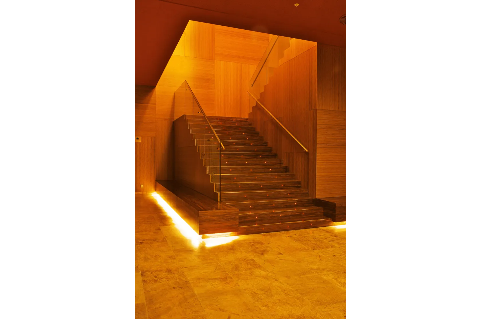 Hotel Diagonal Zero. Varis Arquitectes