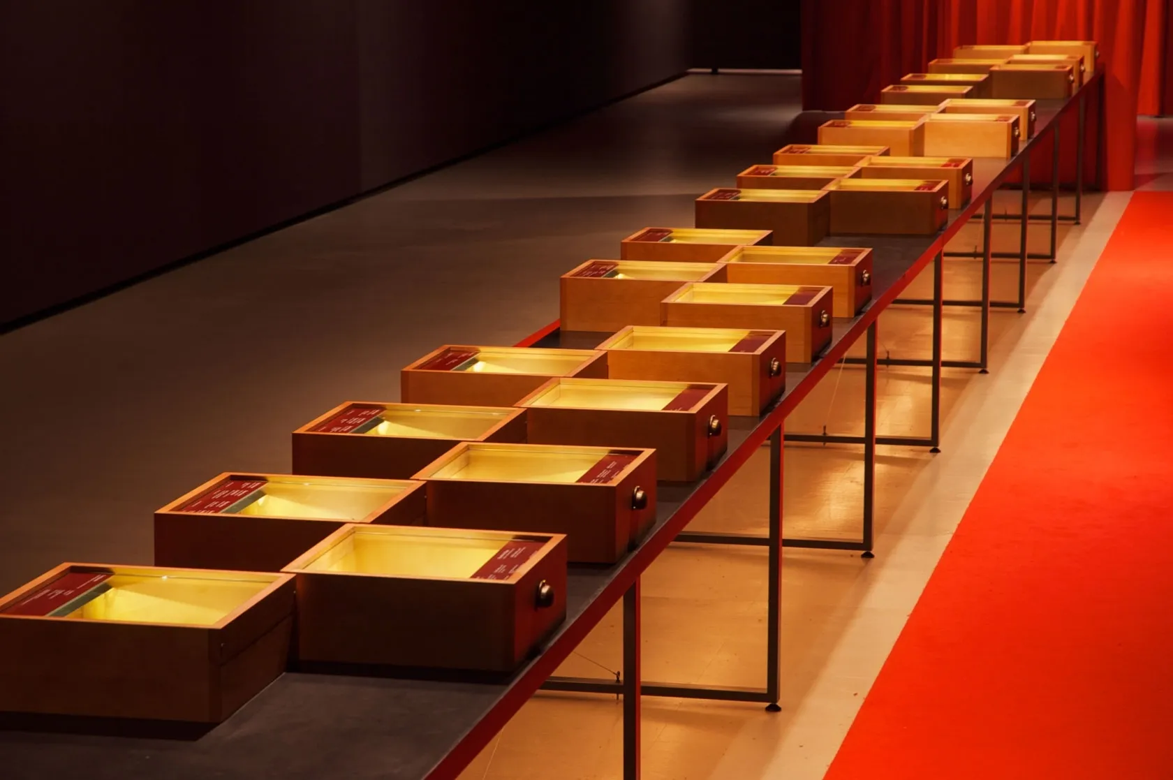 Joies d'Artista. Del Modernisme a l'Avantguarda. Varis Arquitectes