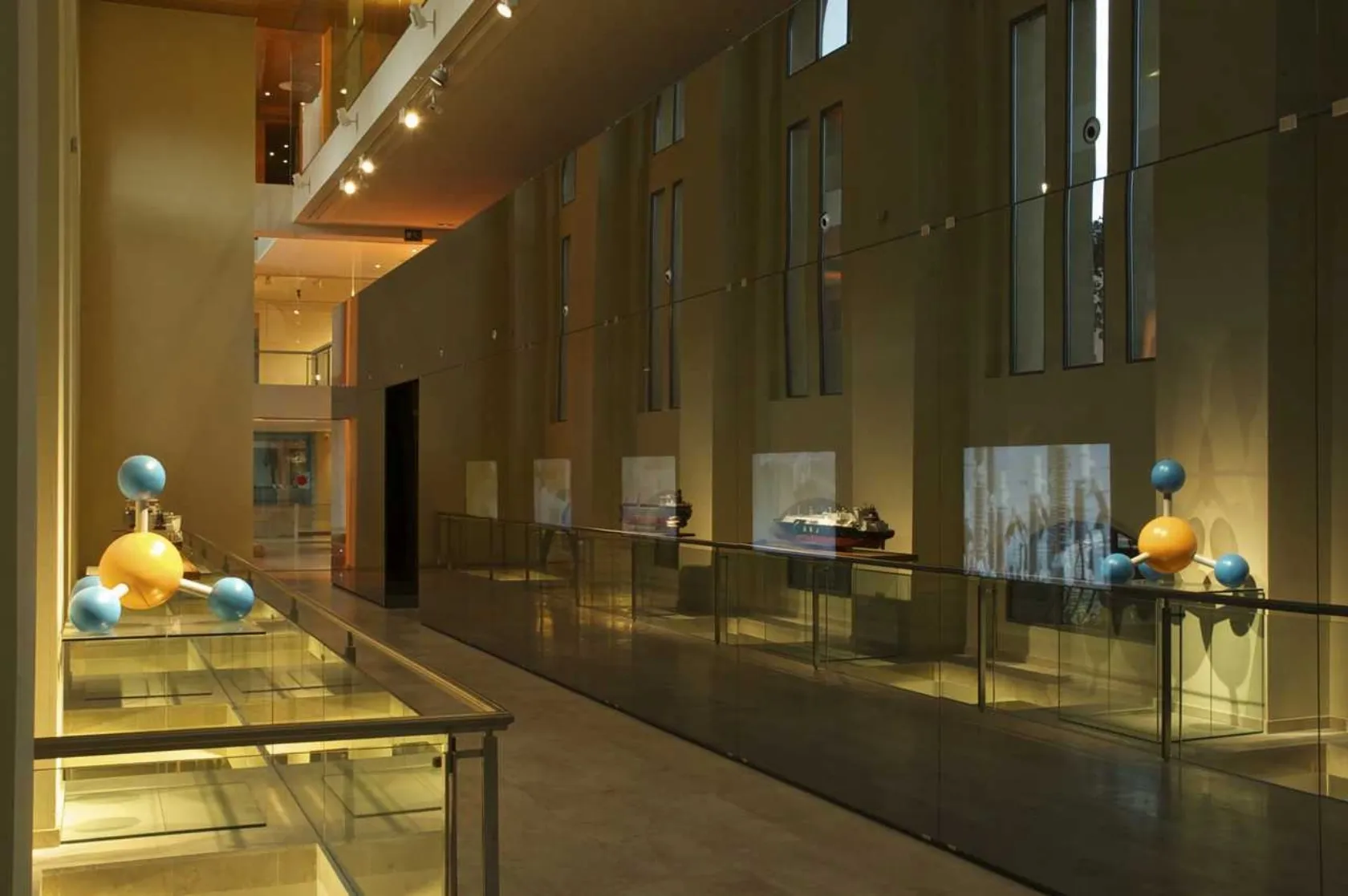 Museu del Gas. Varis Arquitectes