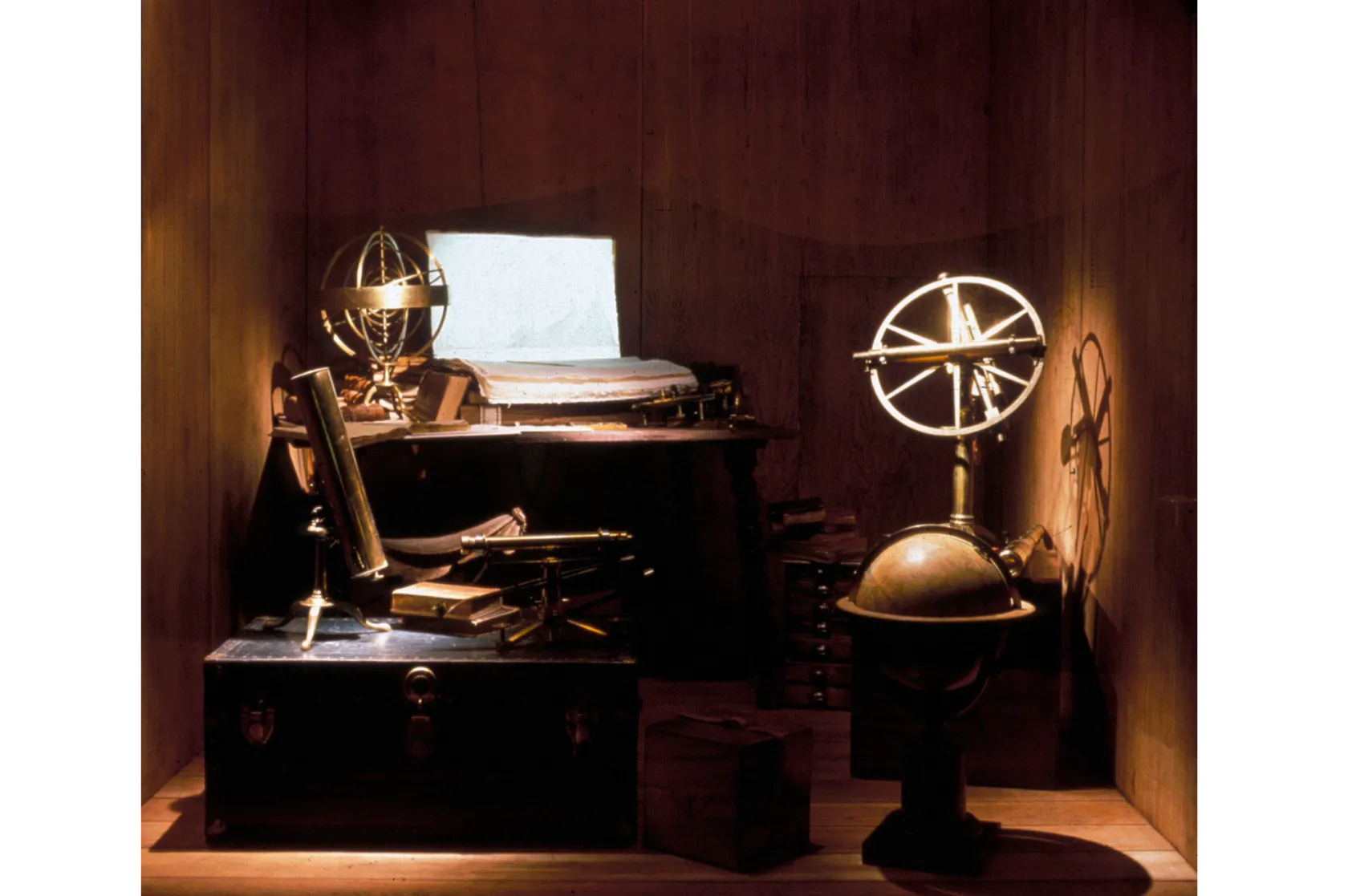 Pavelló de la Navegació Terra. Varis Arquitectes