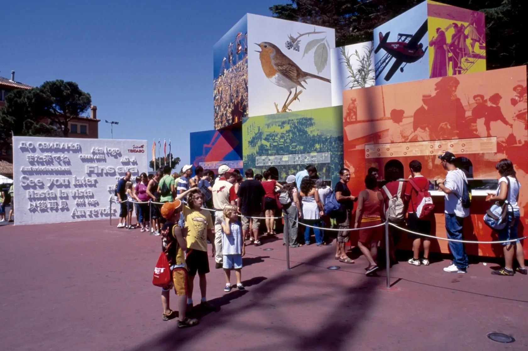 "Plaça dels Somnis" al Tibidabo. Varis Arquitectes