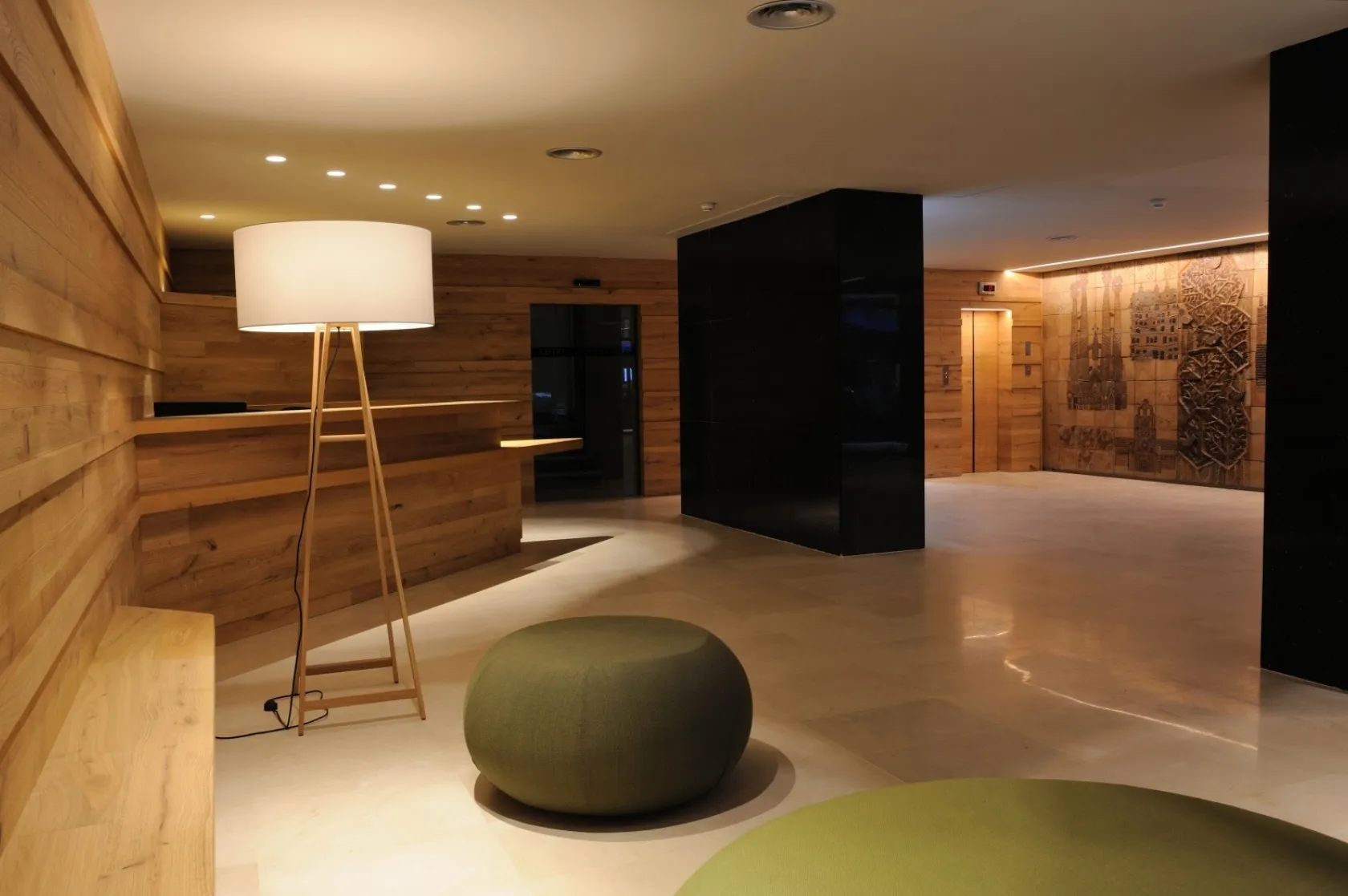 Reforma Vestíbul Oficines Edifici Barcino. Varis Arquitectes