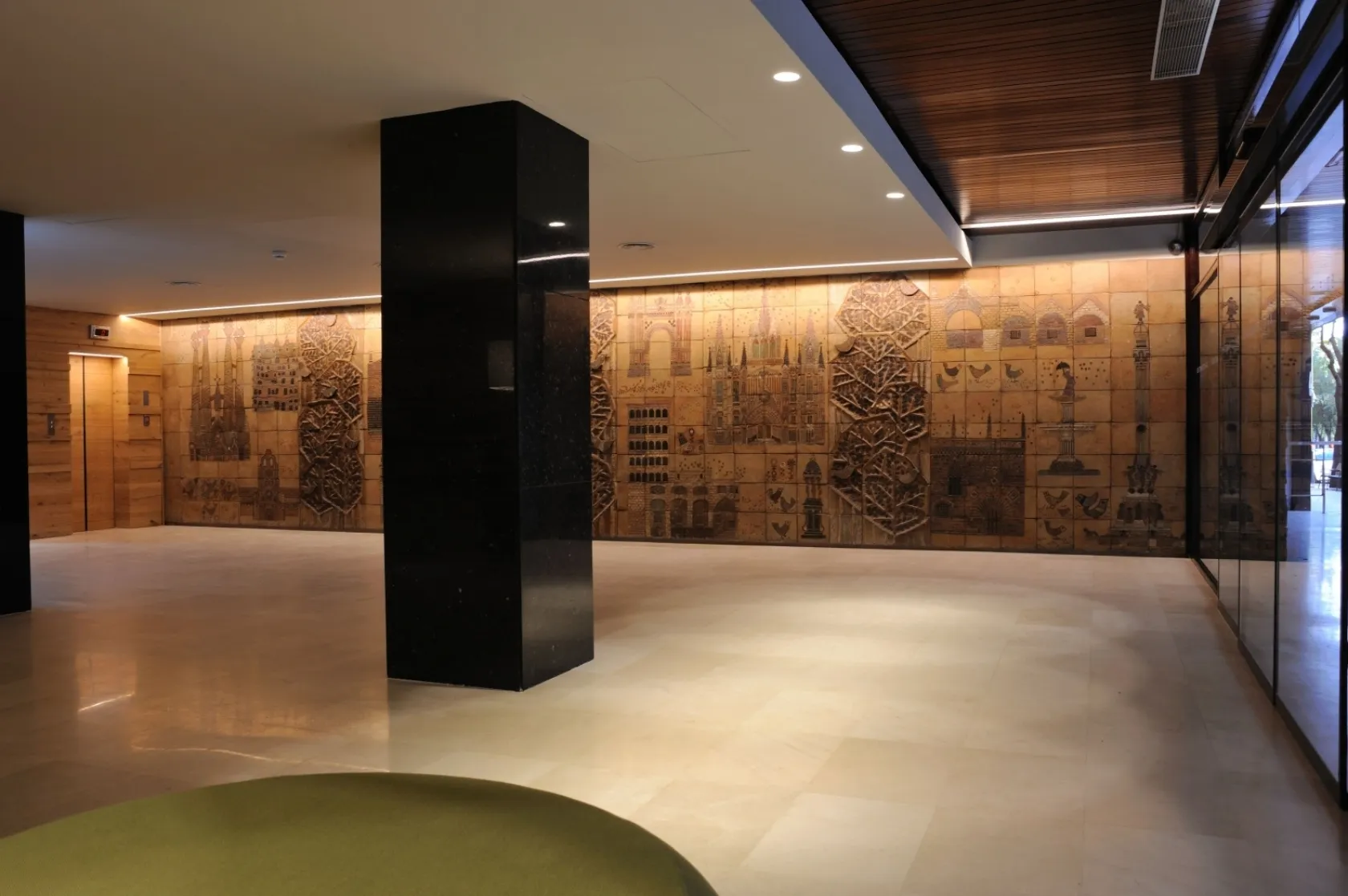 Reforma Vestíbul Oficines Edifici Barcino. Varis Arquitectes