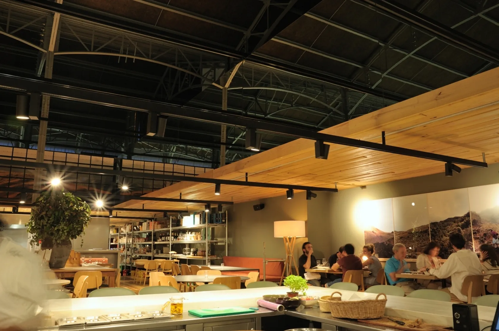 Restaurant El Ninot Cuina. Varis Arquitectes