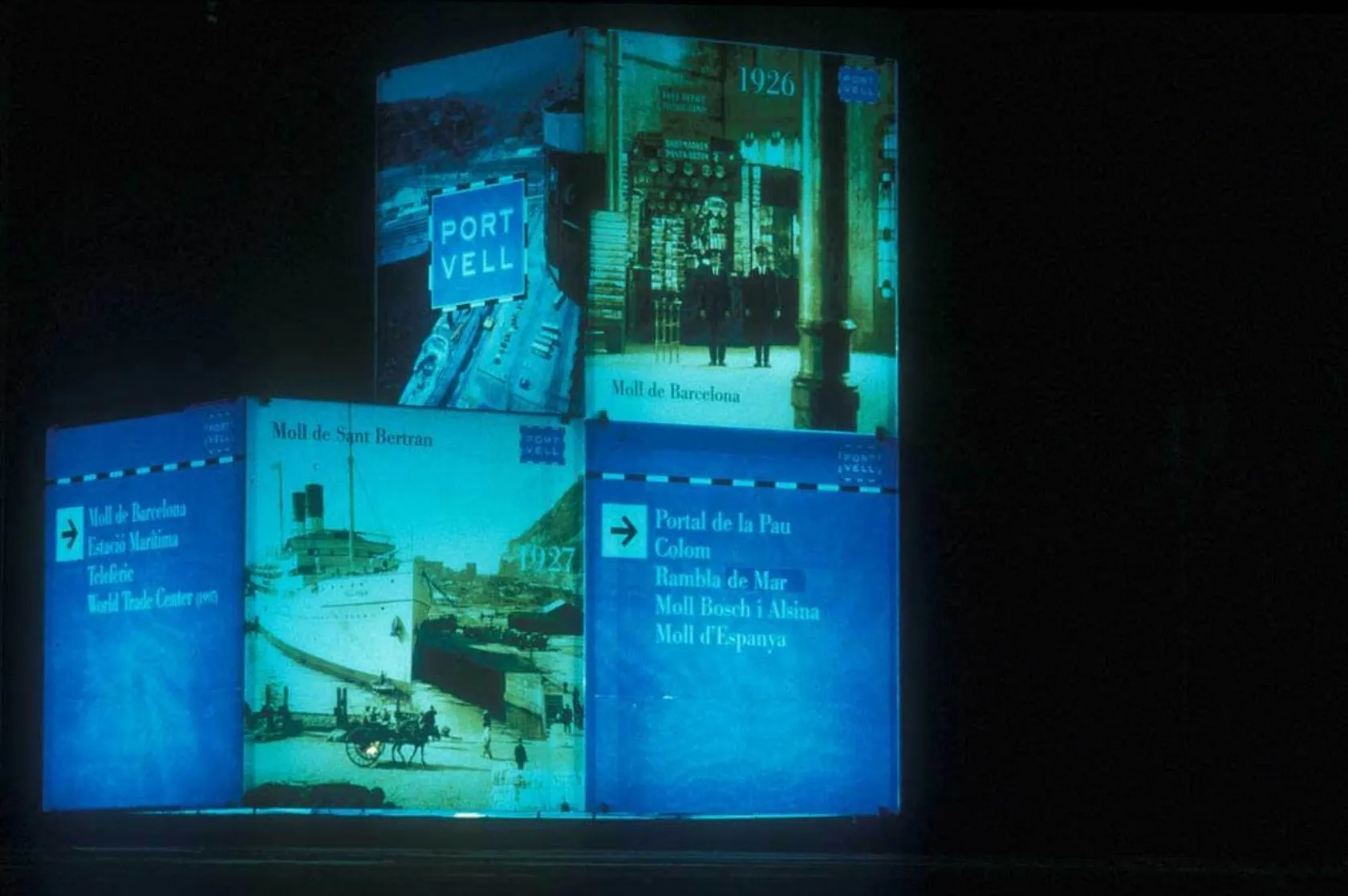 Señalització al Port Vell. Varis Arquitectes