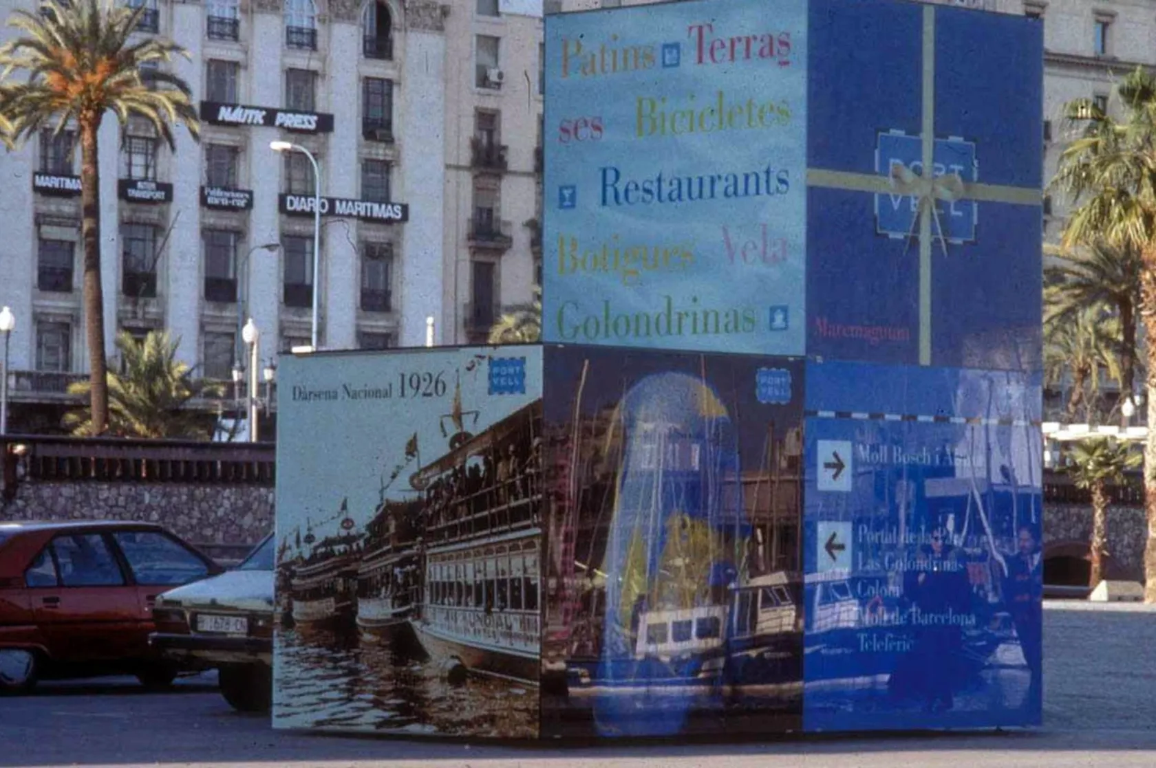 Señalització al Port Vell. Varis Arquitectes