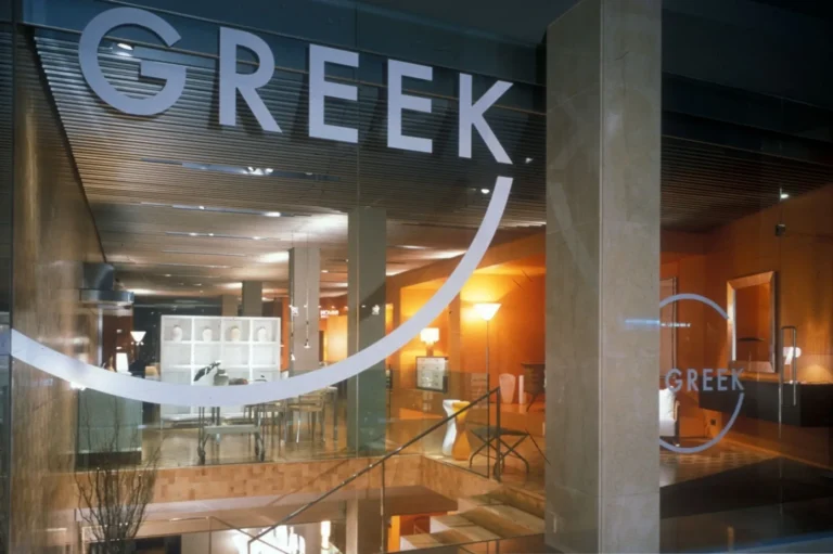 Showroom Greek