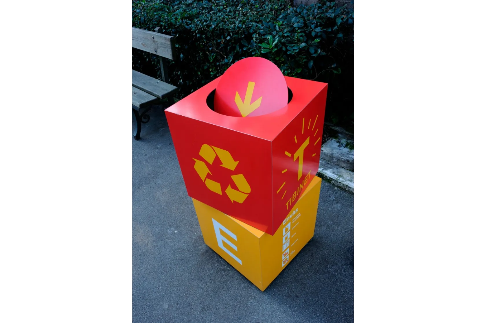 "TibiNet" al Tibidabo. Varis Arquitectes