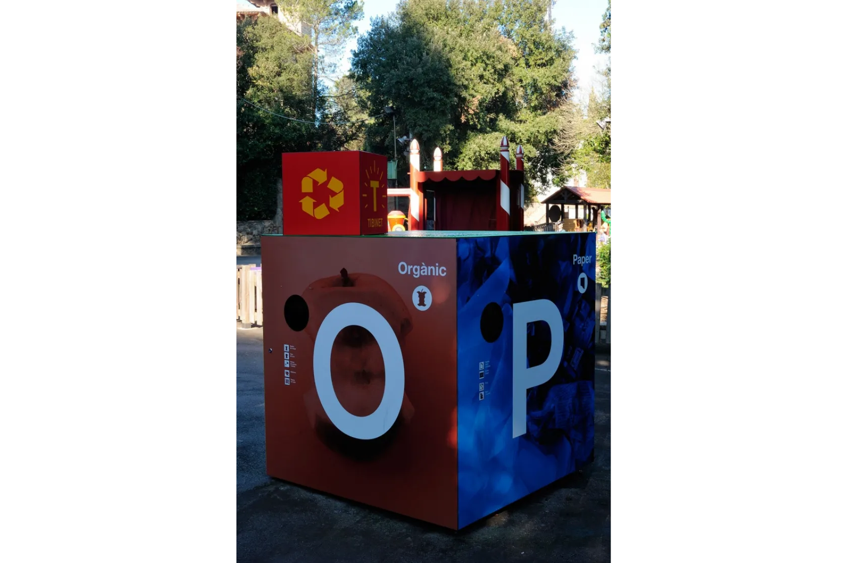 "TibiNet" al Tibidabo. Varis Arquitectes