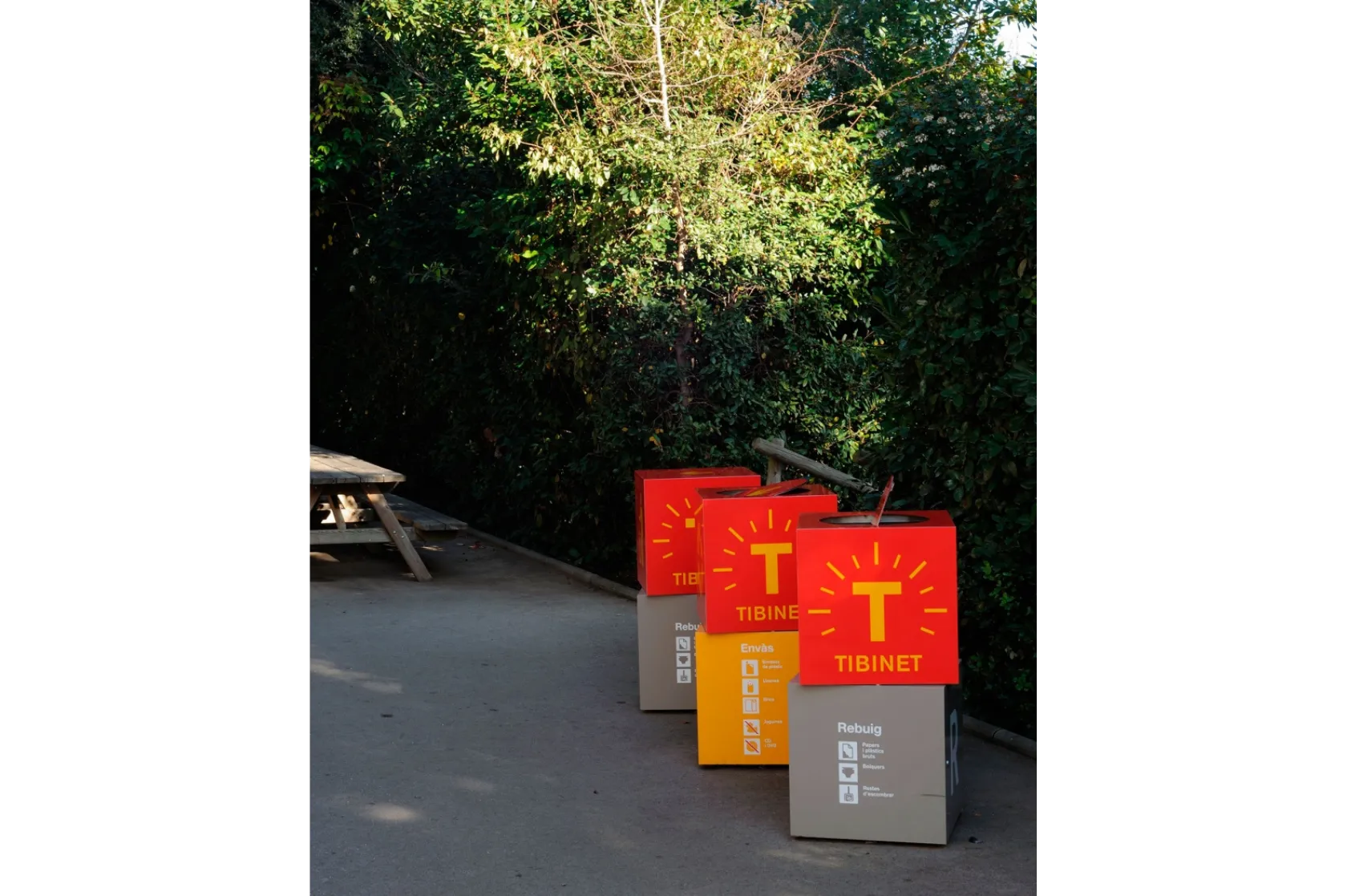 "TibiNet" al Tibidabo. Varis Arquitectes