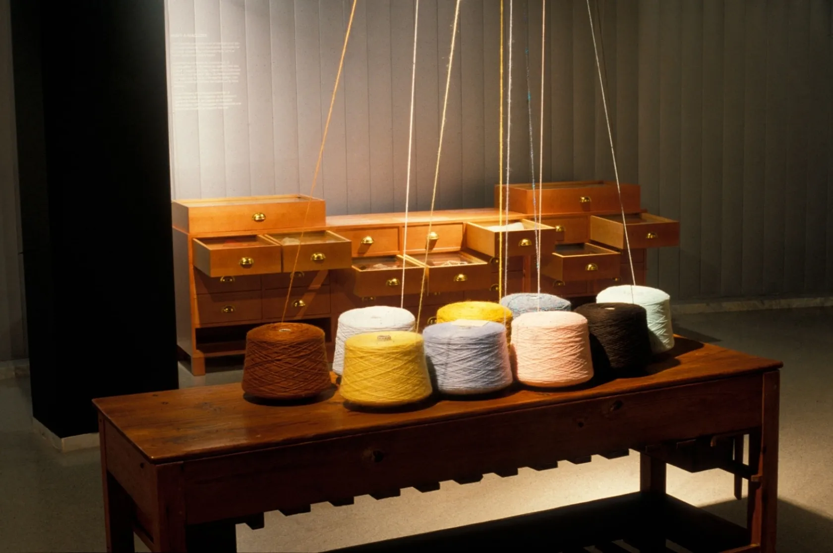 Mil Anys de Disseny en Punt. Varis Arquitectes